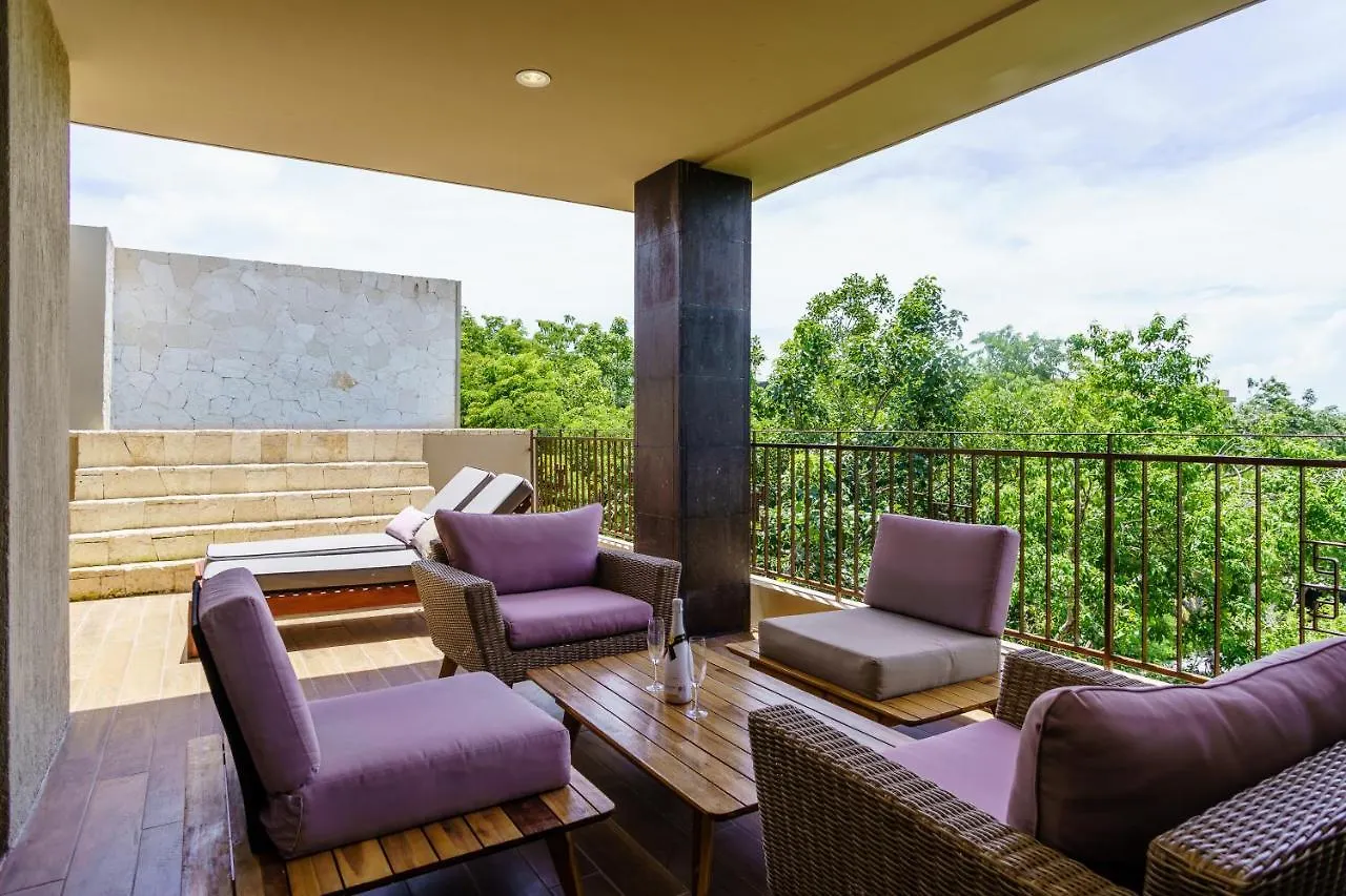 Private Plunge Pool, Art, Spa, Pool With Cabanas 툴룸