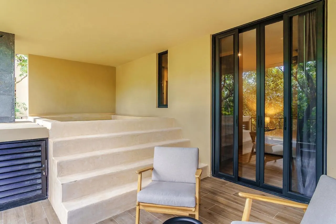 Private Plunge Pool, Art, Spa, Pool With Cabanas 툴룸 아파트