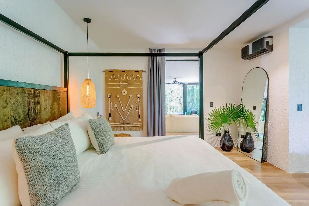 Private Plunge Pool, Art, Spa, Pool With Cabanas 툴룸 0*,